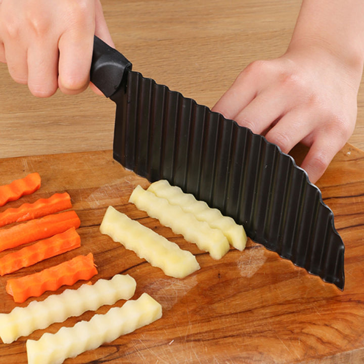Crinkle potato cutter